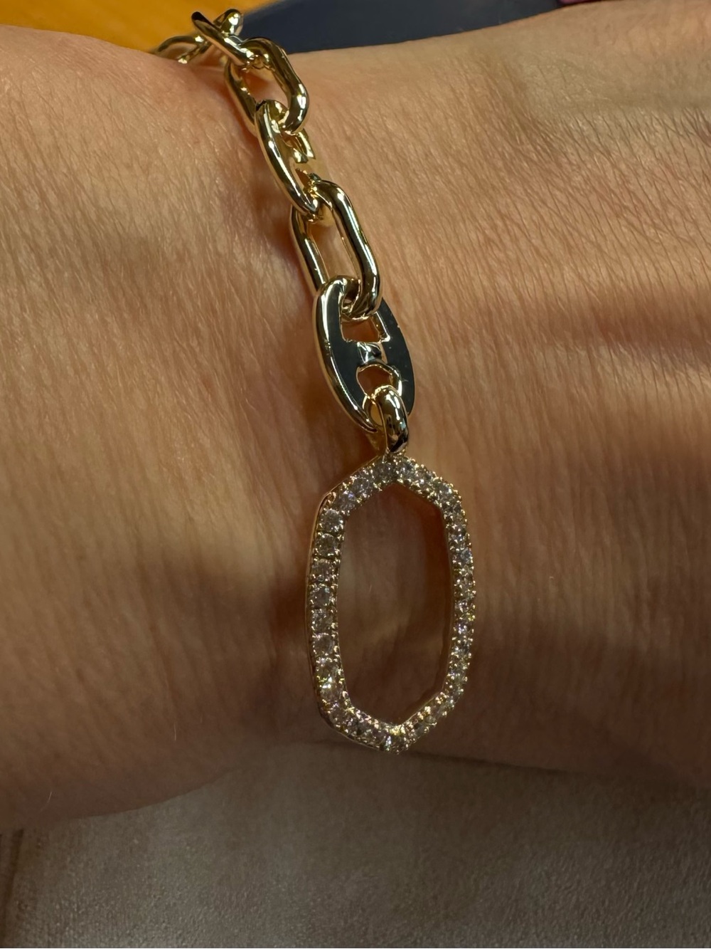 Kendra Scott Elaina Gold Chain Toggle Bracelet with Pave Heart Accent - Picture 6 of 6